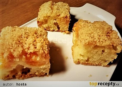 Koláč z kompotu