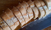 Slaný koláč z francouzské bagety