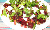 Salát z červené řepy s nivou a ořechy, Salat z cervene repy a nivou