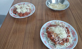 Špagety s mletým masem (Moje úplně první vaření s mletým masem. )