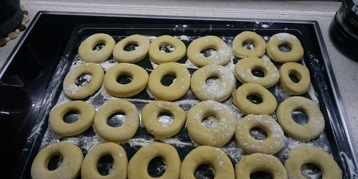 Donuty podle Majkla (vykrojené donuty)