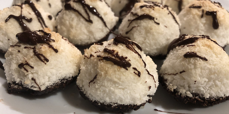 Kokosky mačené v čokoládě