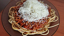 Milánské špagety s bílým vínem