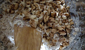 Ovesné placičky s ořechy a sušenými švestkami