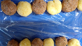 Salámovo-sýrové ražniči