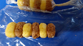 Salámovo-sýrové ražniči