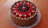 Supr čupr pařížský dort (Pařížský dort navíc ozdobený ovocem a trubičkami :) )