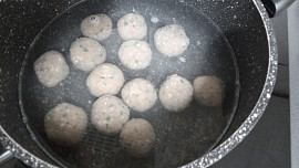 Davídkova nudlová polévka