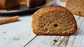 Bábovka s arašídovým máslem a skořicí - Low Carb
