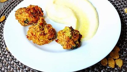 Brokolice v cornflakes a parmezánu.