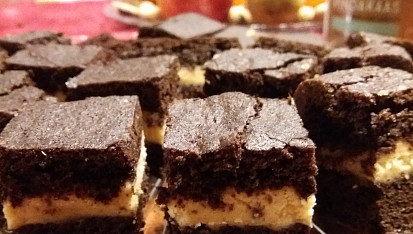 Kakaové brownies s arašídovým krémem