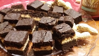 Kakaové brownies s arašídovým krémem