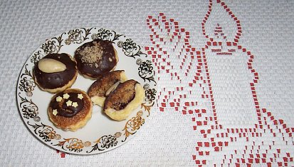 Košíčky pečené spolu s ořechovou náplní