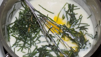 Omáčky  P a R (párková, pažitková, pikantní rybí, rajčatová se smetanou a rychlá rajská)