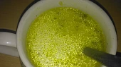 Pórková polévka s quinoou a dvěma sýry