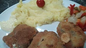 Řízky  z uzeného hovězího jazyka, Dnes jsem vařila poprvé jazyk jako řízky ... super