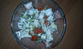 Salát z čínského zelí a jarní cibulky