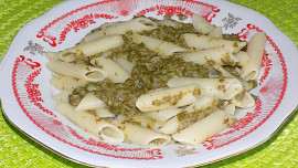 Těstoviny s brynzovo-mangoldovou omáčkou