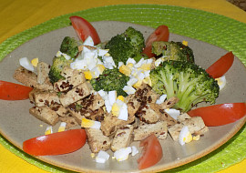 Tofu s brokolicí