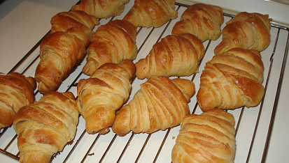 Jednoduché máslové croissanty