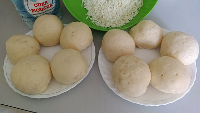Kynuté knedlíky se sladkou  náplní