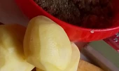 Chlebové bramboráčky s uzeninou