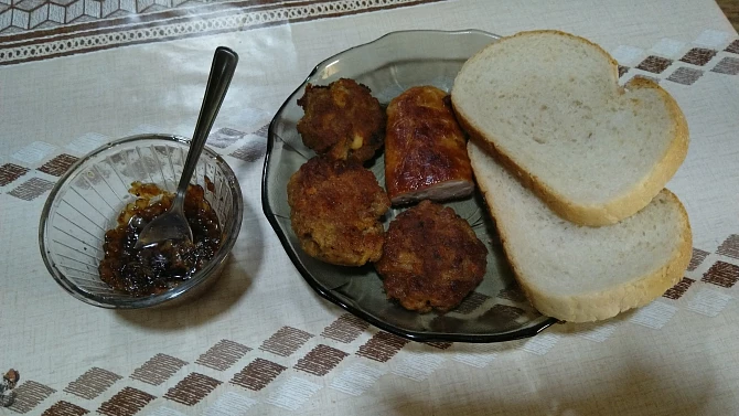 Cibule s marmeládou, Příloha - cibule s marmeládou. 