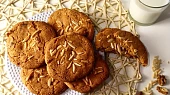 Čokoládové cookies s ořechy