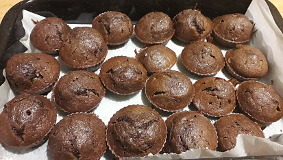 Mrkvovo - kefírové muffiny (hrnkové), jsou moc dobre,ale ne nicim zvlastni, ale i tak dekuji za recept :)