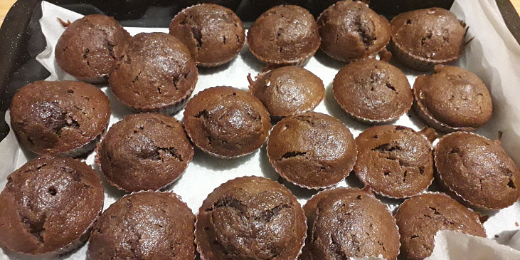 Mrkvovo - kefírové muffiny (hrnkové) (jsou moc dobre,ale ne nicim zvlastni, ale i tak…)