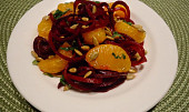 Salát ze syrové červené řepy s mandarinkami