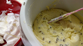 Tvarohová bábovka v kokosovém kabátku