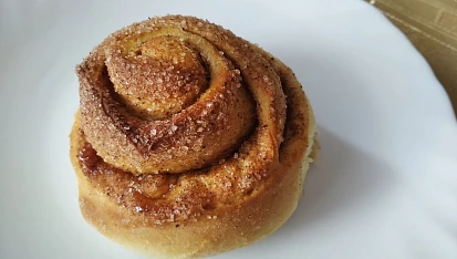 Měkké skořicové šneky (Cinnamon rolls)