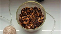 Domácí karamelová granola