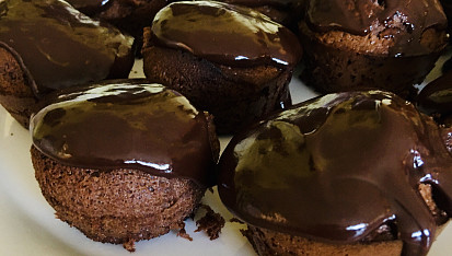 Dekadentně čokoládové muffiny