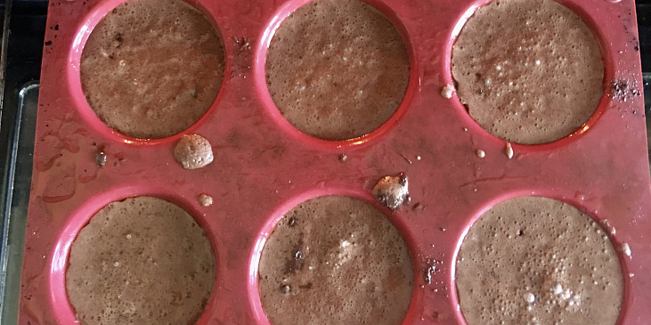 Dekadentně čokoládové muffiny