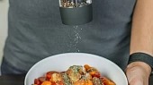Domácí Arrabbiata z cherry rajčat