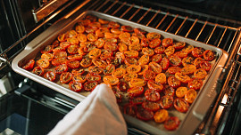 Domácí Arrabbiata z cherry rajčat