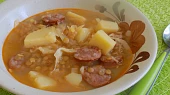 Polévka z kyselého zelí s čočkou
