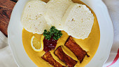 Vegetariánská svíčková, vegetariánská omáčka s tofu