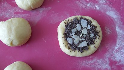 Berounské koláče - staročeské, spodní maková náplň