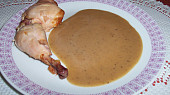 Cibulová omáčka k uzeným kuřecím stehnům
