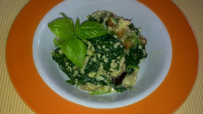 Jáhlové risotto s hříbky a hermelínem