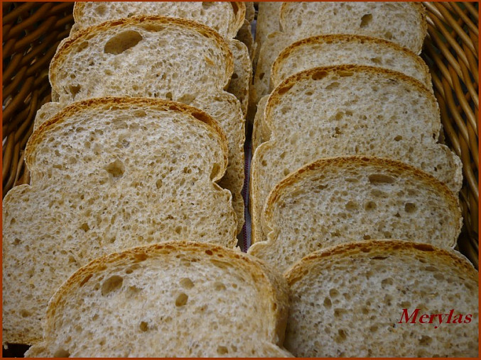 Snídaňový chlebík s grahamovou moukou pečený ve formě, Chlebík 1.