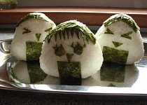 Rýžové koule (onigiri) Rýžové koule (onigiri)