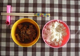 Vepřové po indonésku s rýží