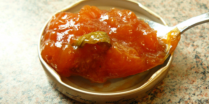 Vyletněná meruňková marmeláda