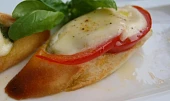 Caprese pod grilem