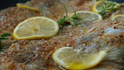 Filet z ryby "Bibi" na citronech s kouřovou vůní