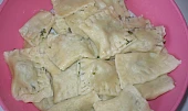Ravioli plněné mletým masem a špenátem